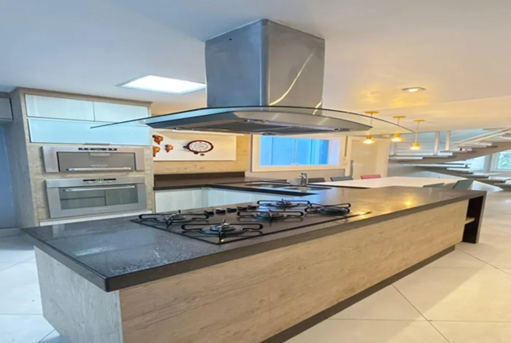 Sobrado, 3 quartos, 240 m² - Foto 2