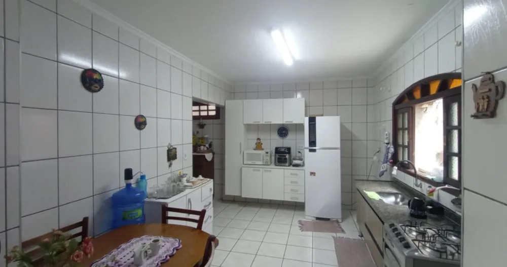 Casa, 2 quartos, 242 m² - Foto 3