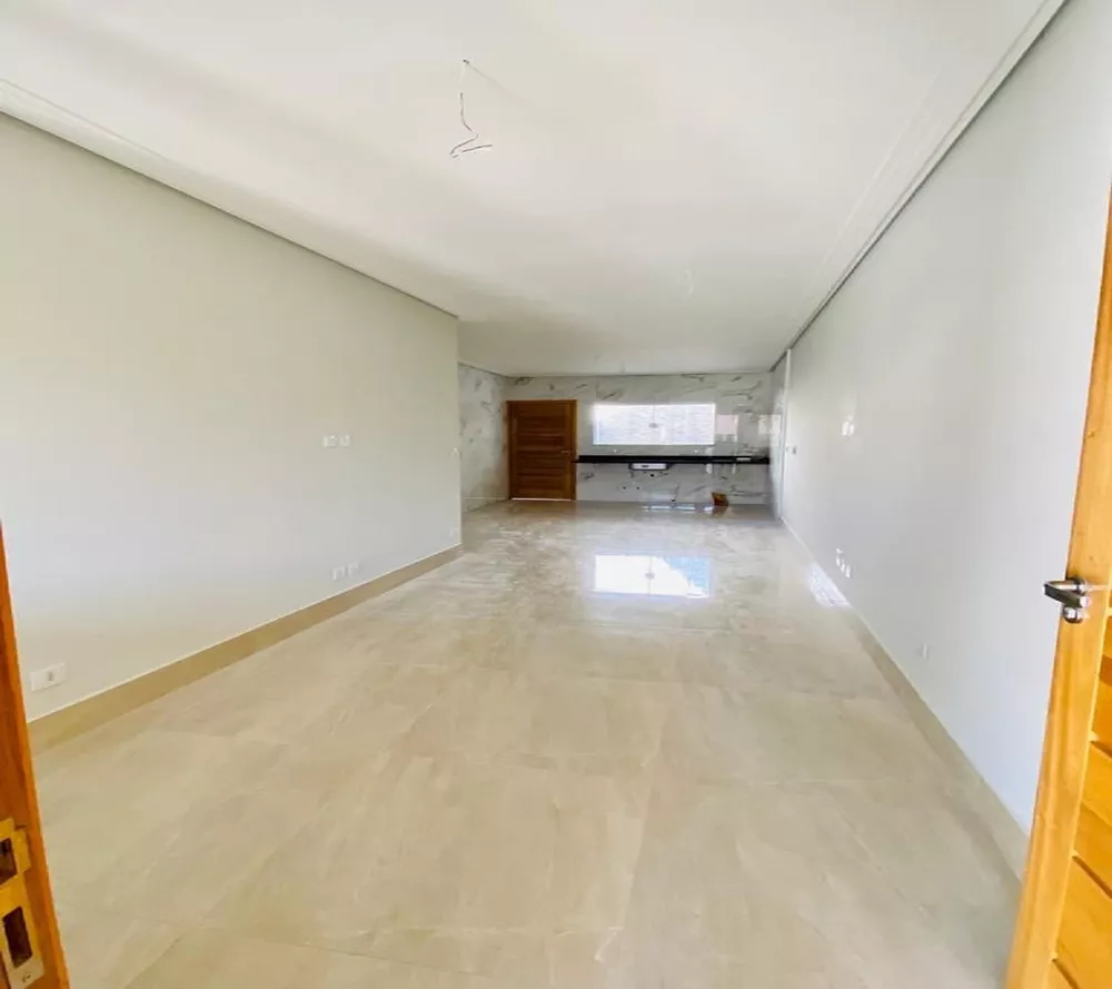 Sobrado à venda com 3 quartos, 120m² - Foto 1