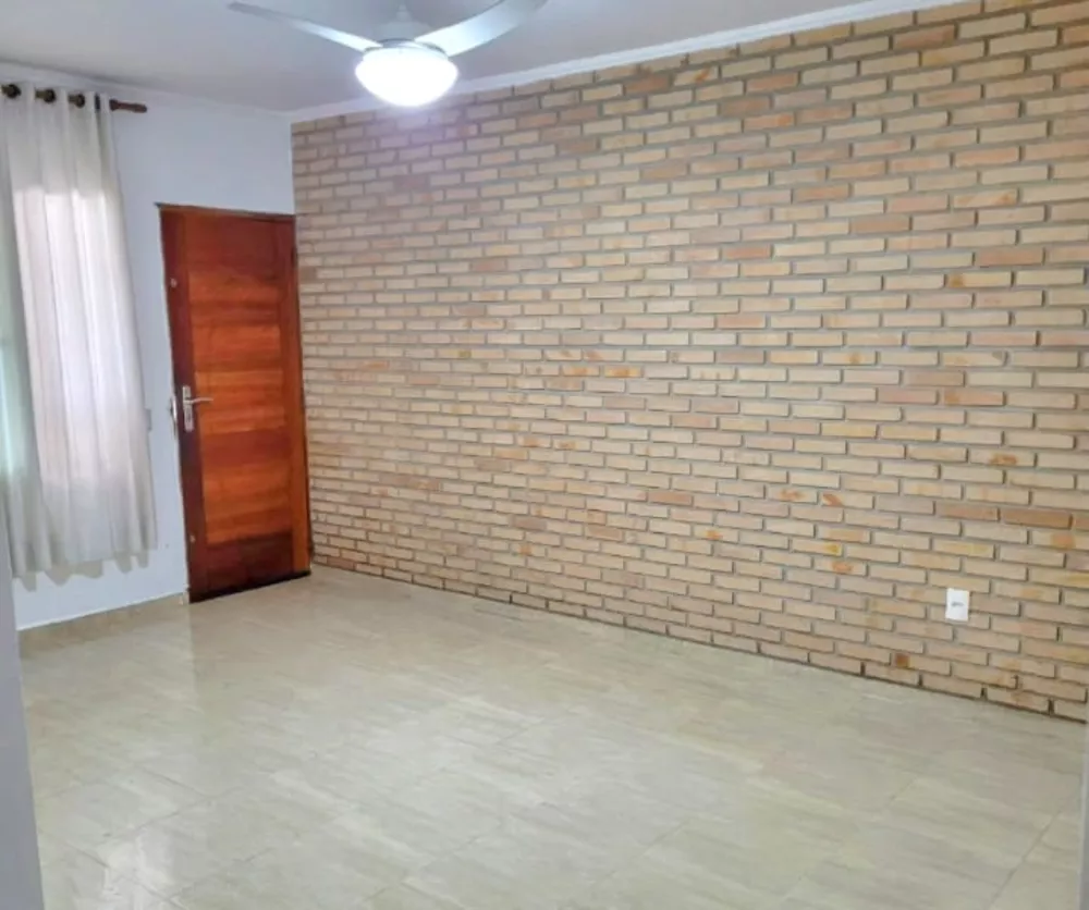 Casa à venda com 2 quartos, 150m² - Foto 1