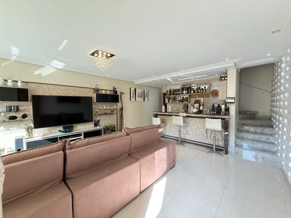 Sobrado, 3 quartos, 210 m² - Foto 2
