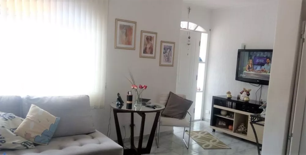 Sobrado à venda com 3 quartos, 90m² - Foto 1