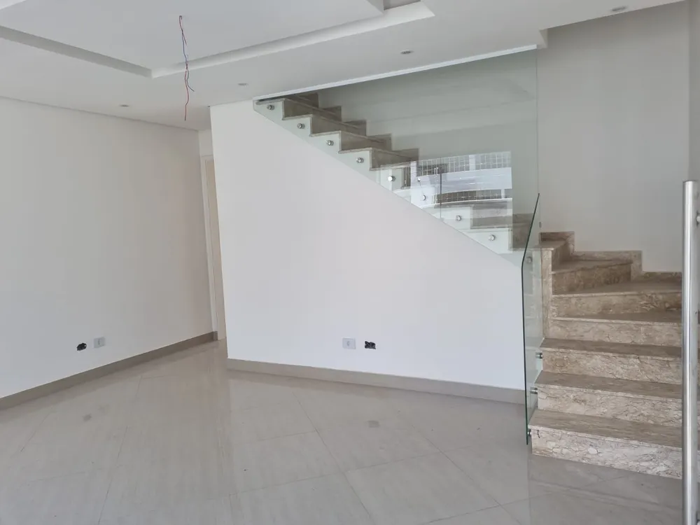Sobrado, 3 quartos, 220 m² - Foto 1