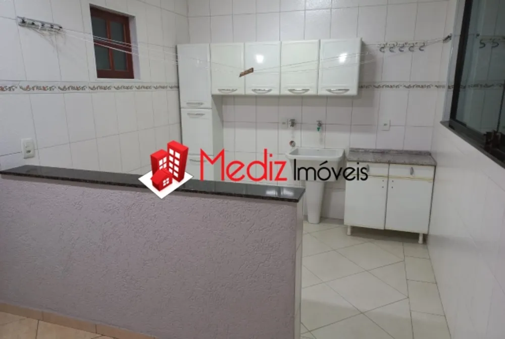 Casa, 3 quartos, 179 m² - Foto 1