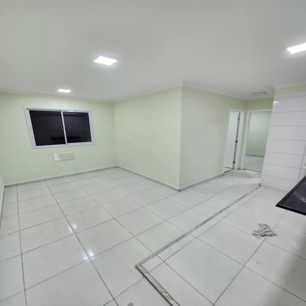 Apartamento à venda com 2 quartos, 37m² - Foto 4