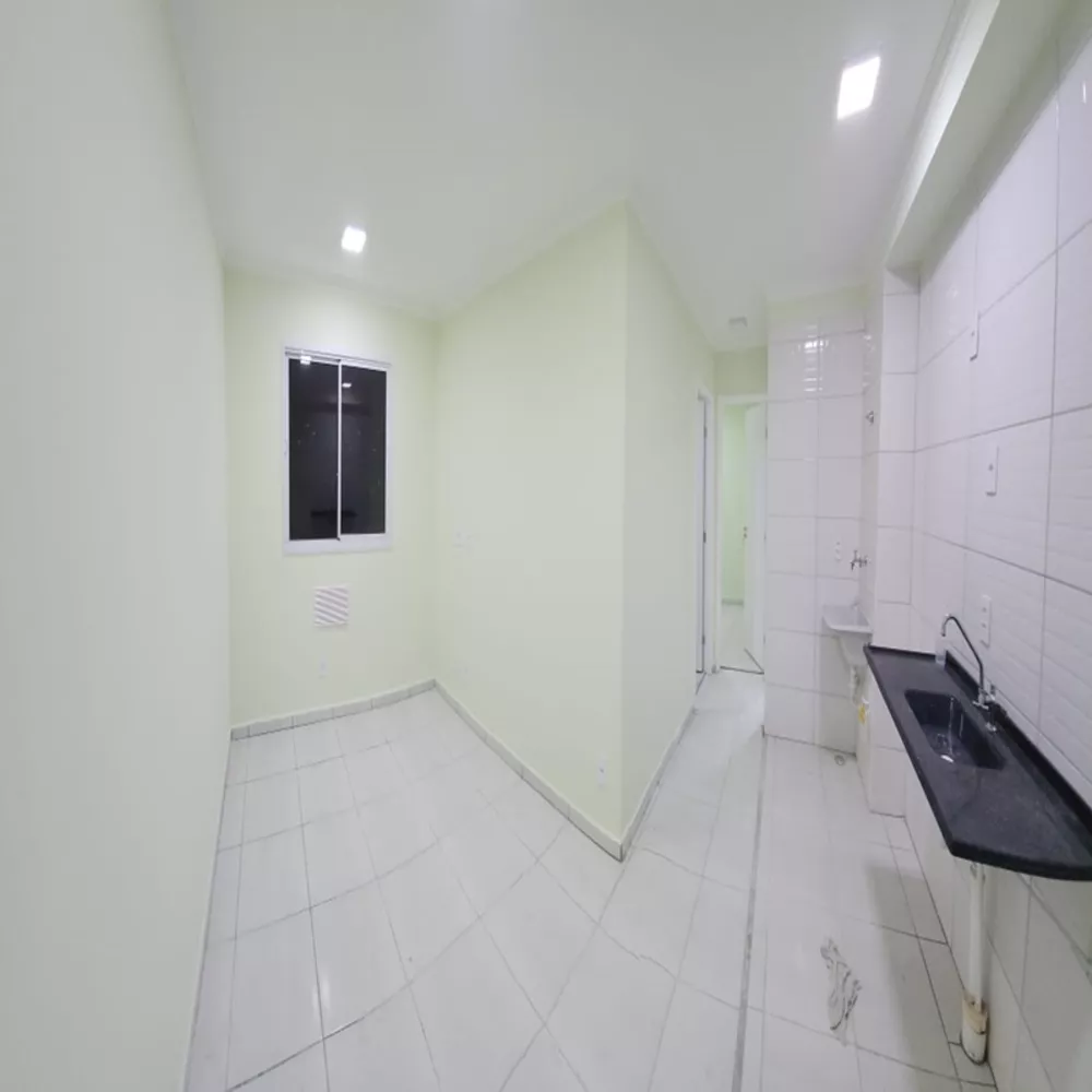 Apartamento à venda com 2 quartos, 37m² - Foto 2