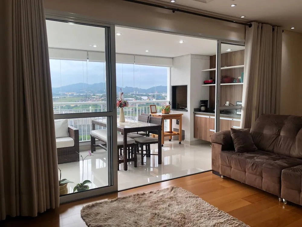 Apartamento, 3 quartos, 107 m² - Foto 2