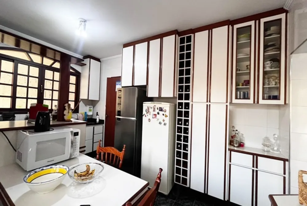 Sobrado, 3 quartos, 279 m² - Foto 3