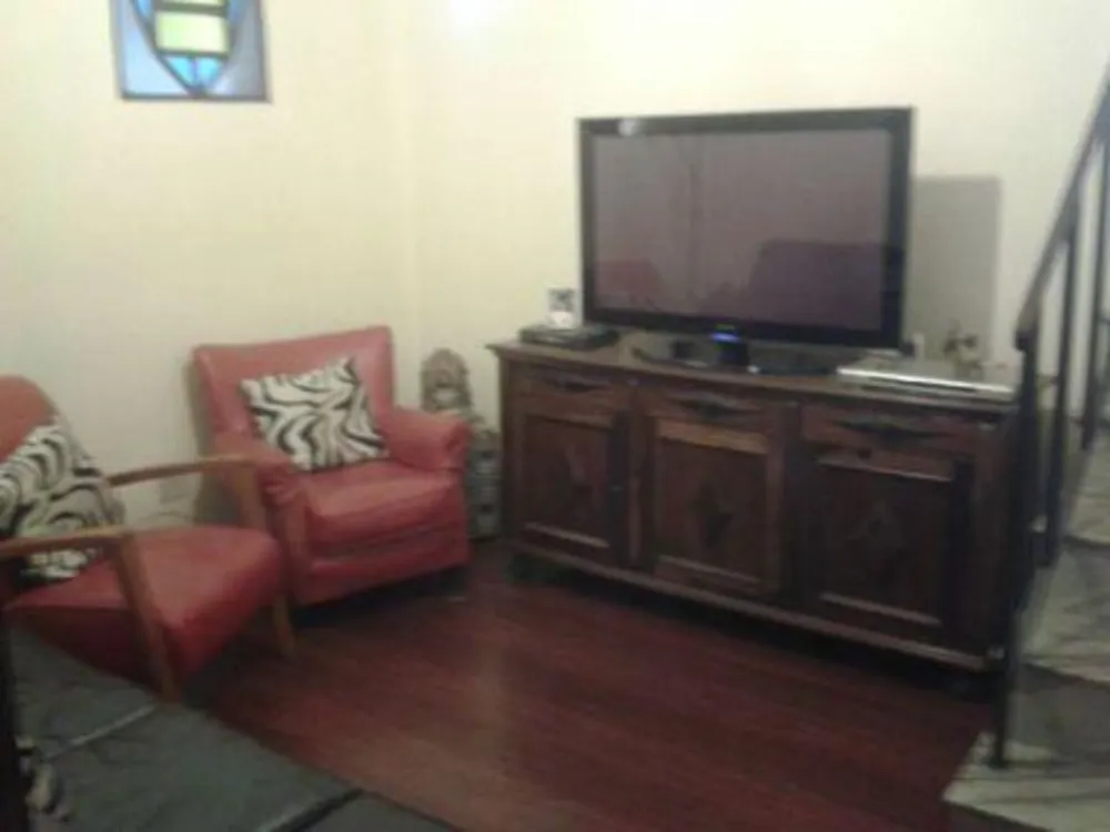 Casa, 3 quartos, 250 m² - Foto 1