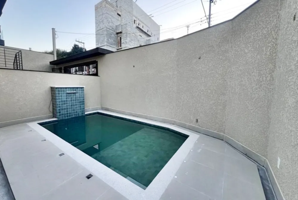 Sobrado, 3 quartos, 193 m² - Foto 1