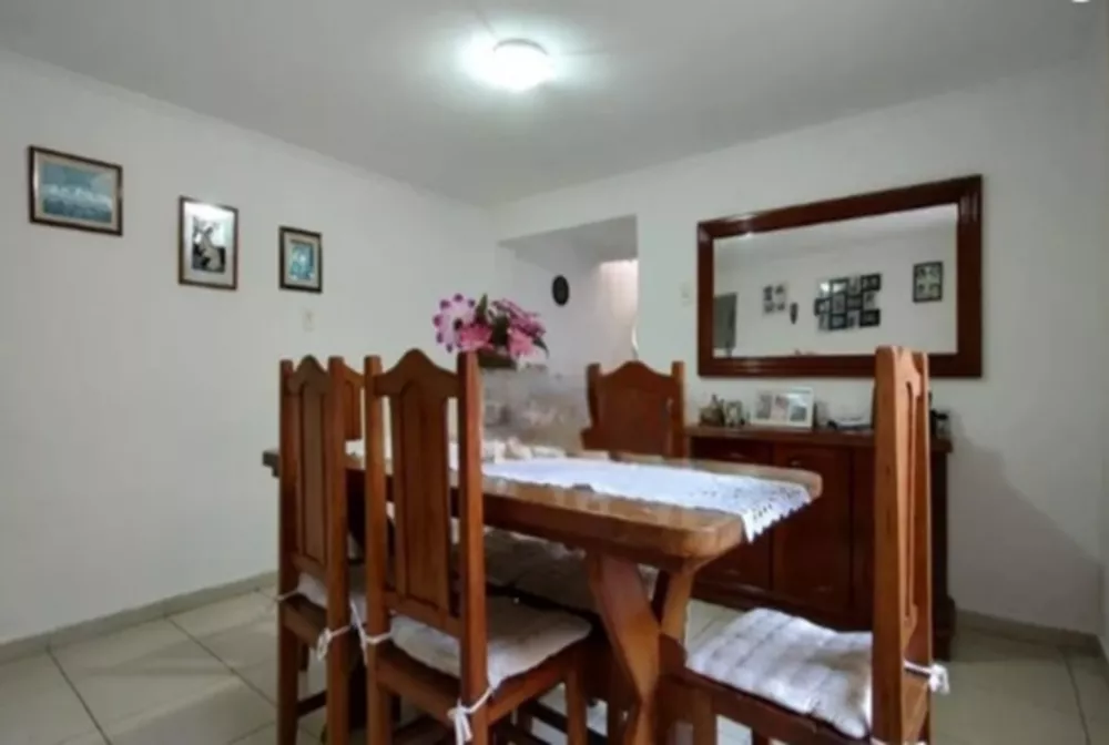 Sobrado à venda com 2 quartos, 160m² - Foto 1