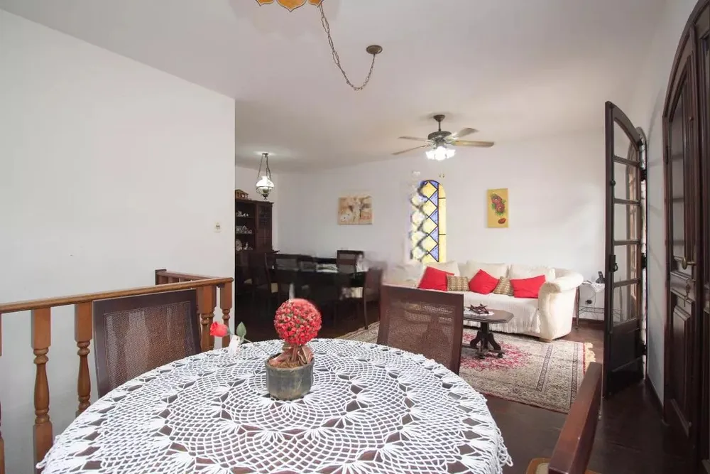 Casa, 4 quartos, 258 m² - Foto 2
