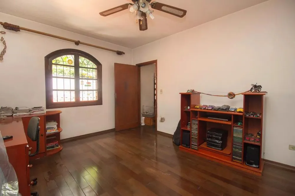 Casa, 4 quartos, 258 m² - Foto 5