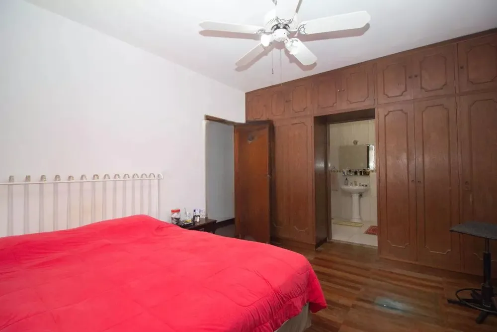Casa, 4 quartos, 258 m² - Foto 1