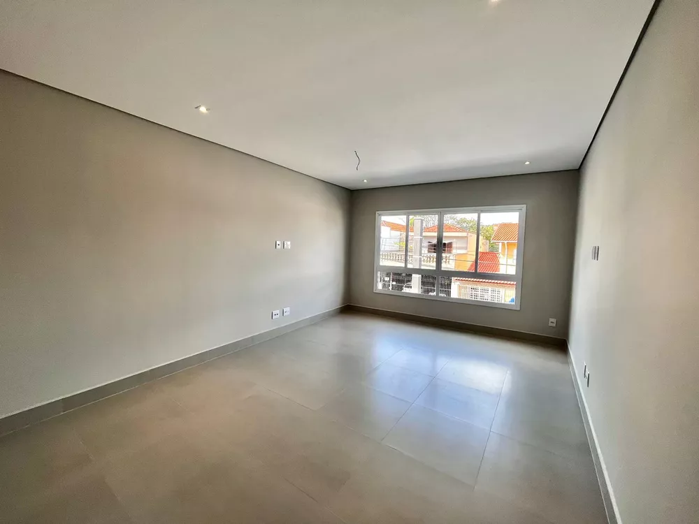 Sobrado à venda com 3 quartos, 158m² - Foto 2