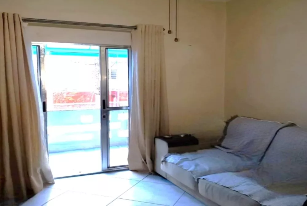 Casa à venda com 2 quartos, 69m² - Foto 1