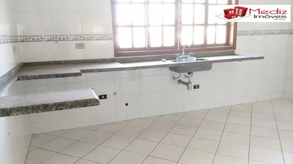 Sobrado, 3 quartos, 262 m² - Foto 3