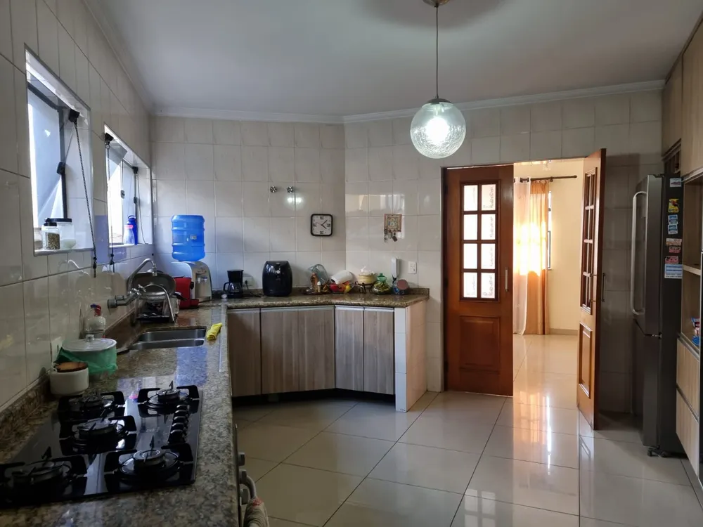 Sobrado, 4 quartos, 256 m² - Foto 3