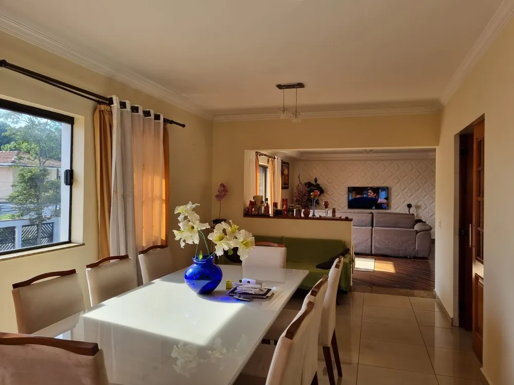 Sobrado, 4 quartos, 256 m² - Foto 1