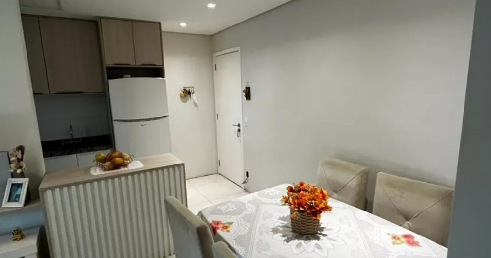 Apartamento à venda com 2 quartos, 61m² - Foto 4