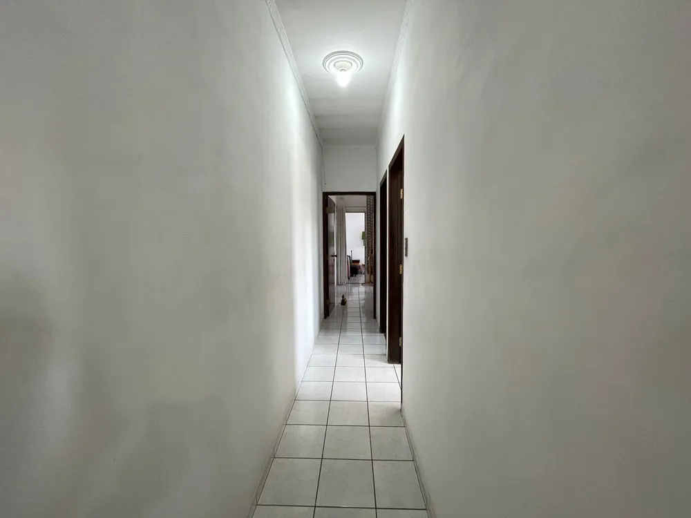 Casa, 4 quartos, 194 m² - Foto 2