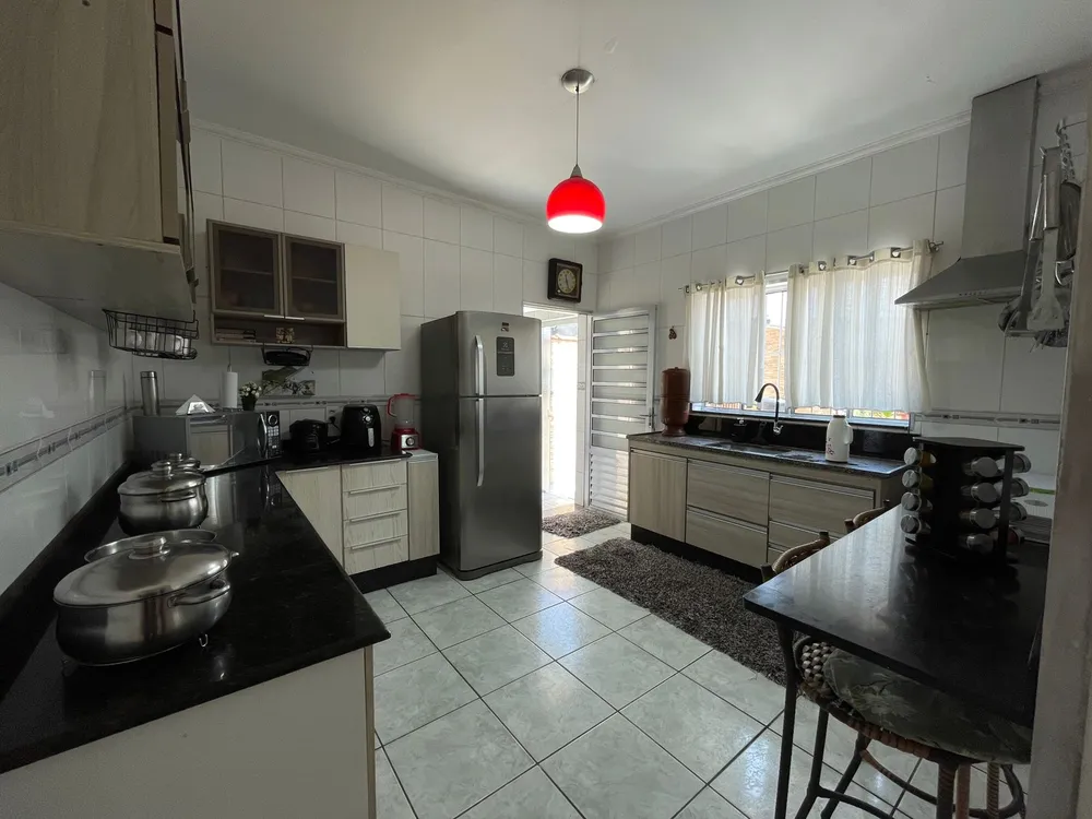 Casa, 4 quartos, 194 m² - Foto 3