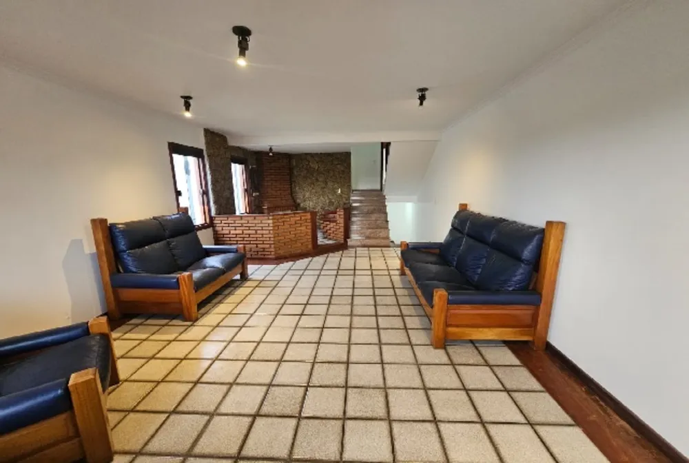 Sobrado, 3 quartos, 290 m² - Foto 1