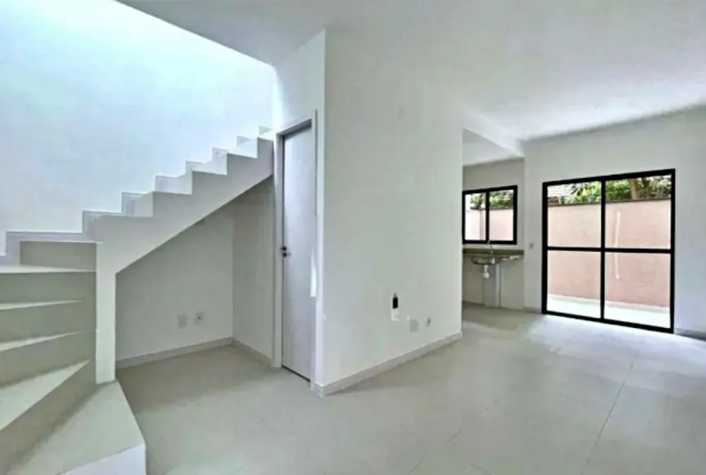 Sobrado, 2 quartos, 60 m² - Foto 1