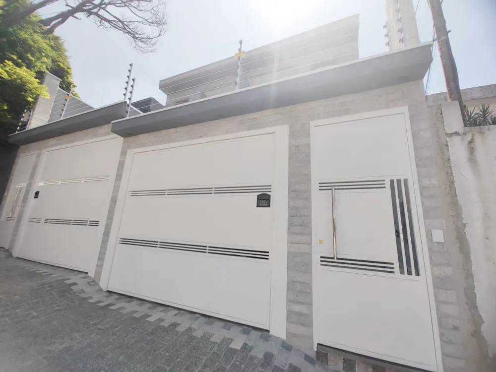 Sobrado, 3 quartos, 252 m² - Foto 1