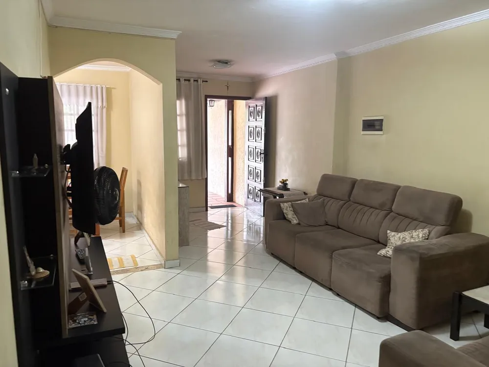 Casa, 3 quartos, 140 m² - Foto 1