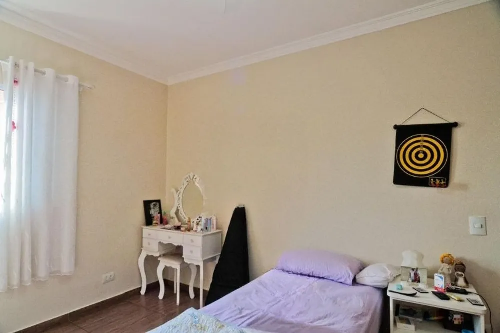 Casa, 3 quartos, 266 m² - Foto 1