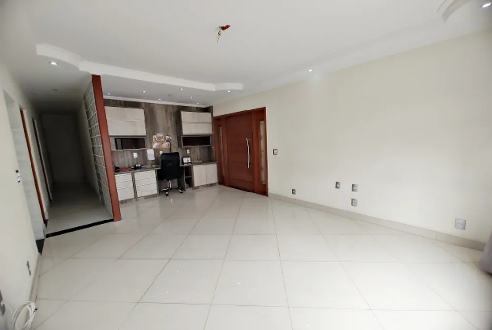 Casa, 6 quartos, 180 m² - Foto 9