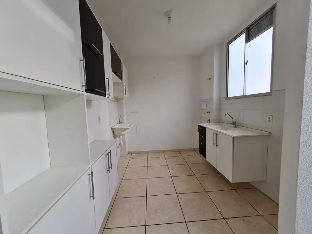 Apartamento à venda com 2 quartos, 43m² - Foto 2