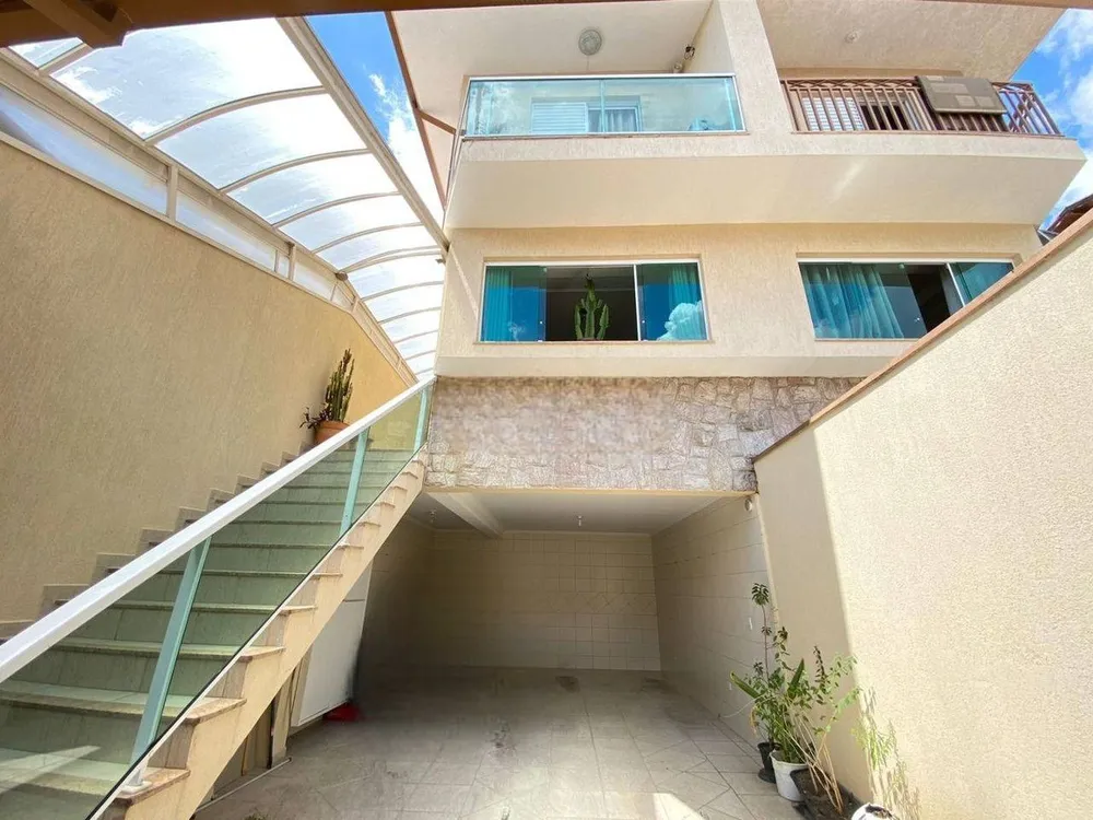 Sobrado, 3 quartos, 175 m² - Foto 1