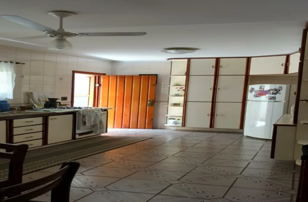 Sobrado, 3 quartos, 208 m² - Foto 3