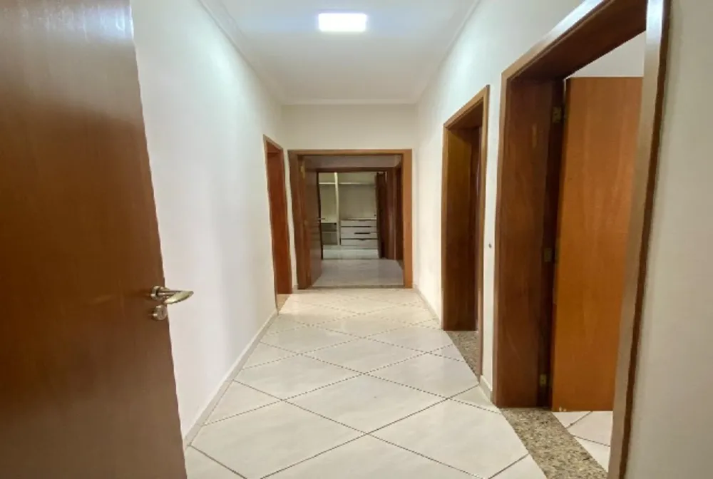 Casa, 3 quartos, 221 m² - Foto 3