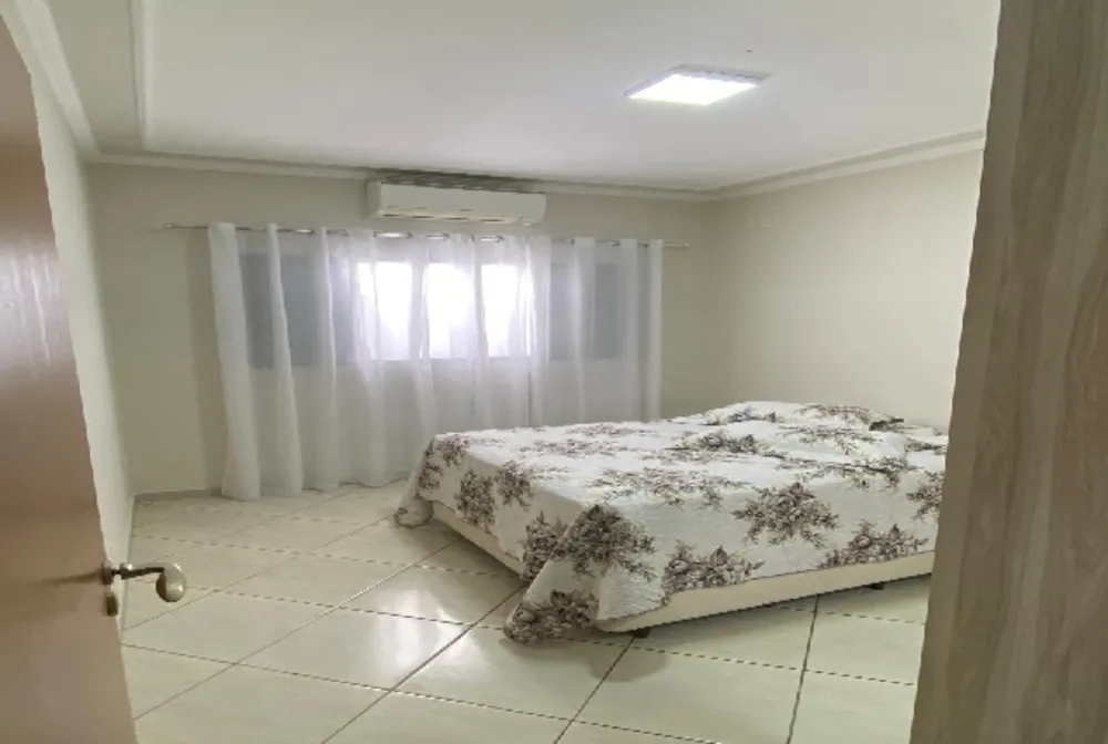 Casa, 3 quartos, 221 m² - Foto 4