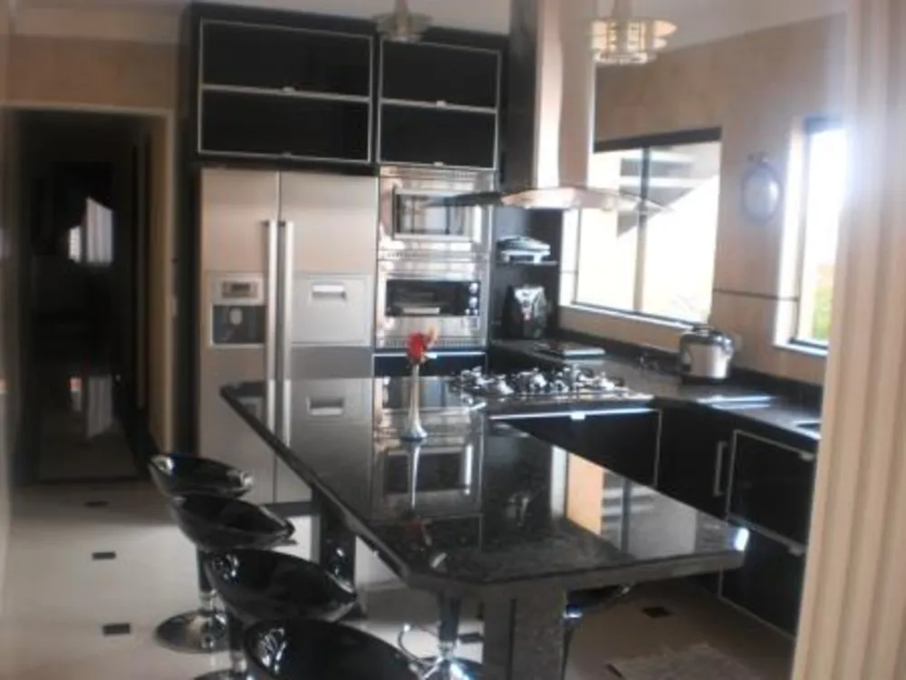 Sobrado, 4 quartos, 240 m² - Foto 2