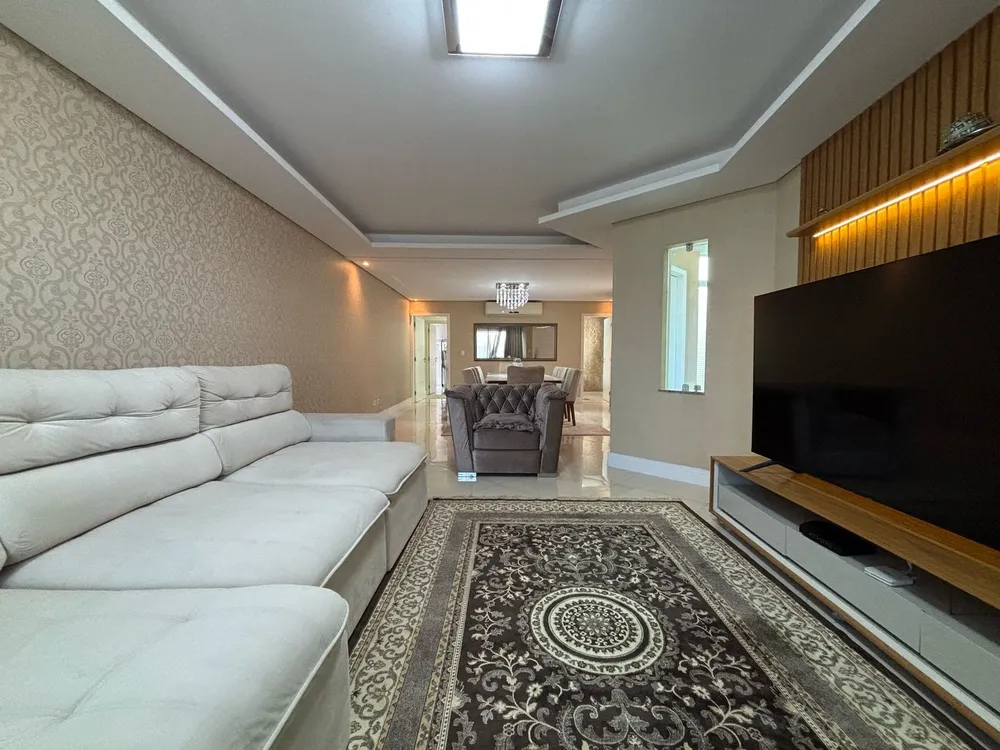 Sobrado, 4 quartos, 271 m² - Foto 2