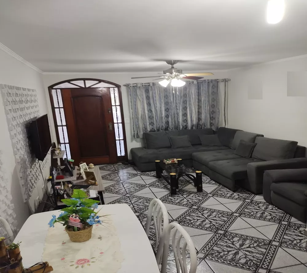 Sobrado à venda com 3 quartos, 110m² - Foto 1