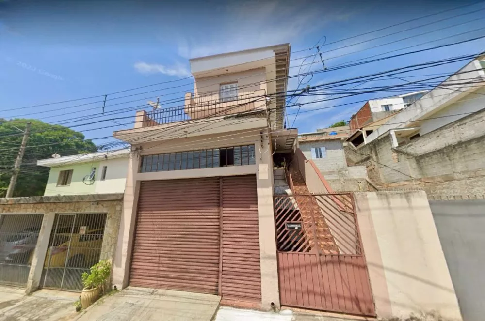 Sobrado à venda com 4 quartos, 250m² - Foto 1