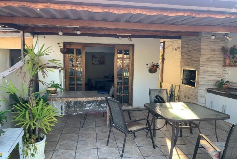 Casa, 2 quartos, 200 m² - Foto 2