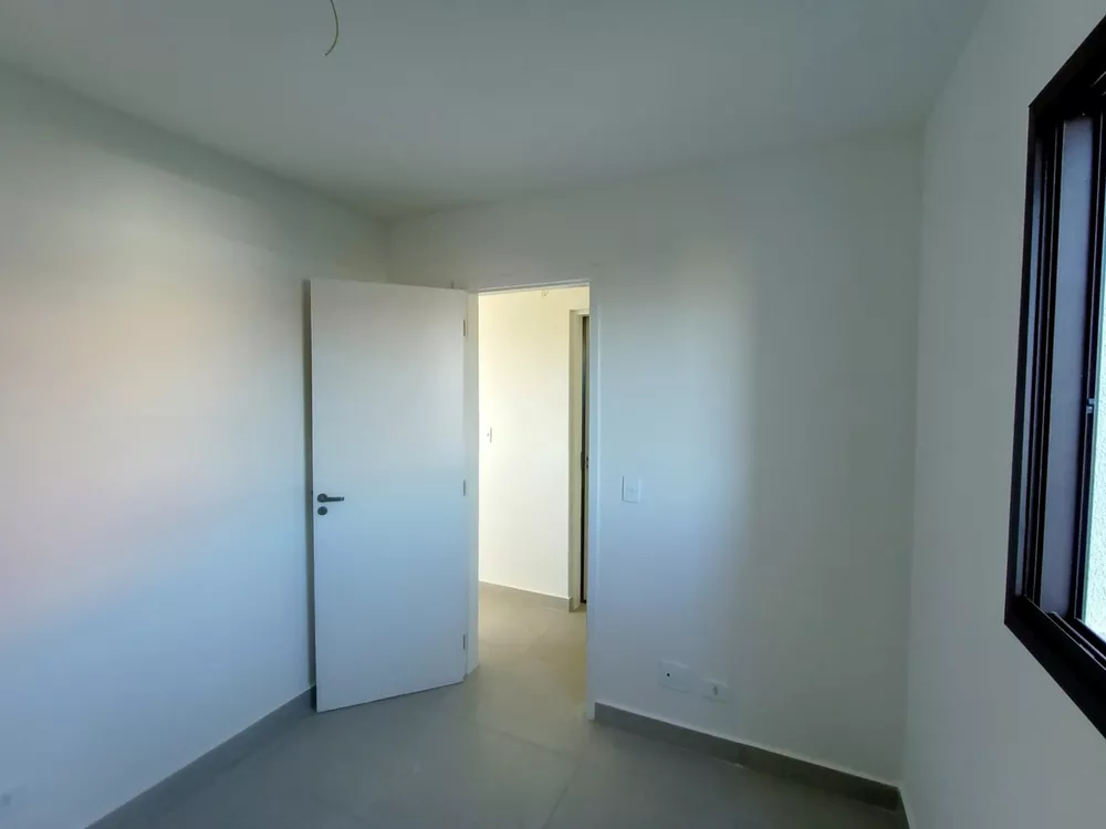 Apartamento à venda com 2 quartos, 37m² - Foto 15