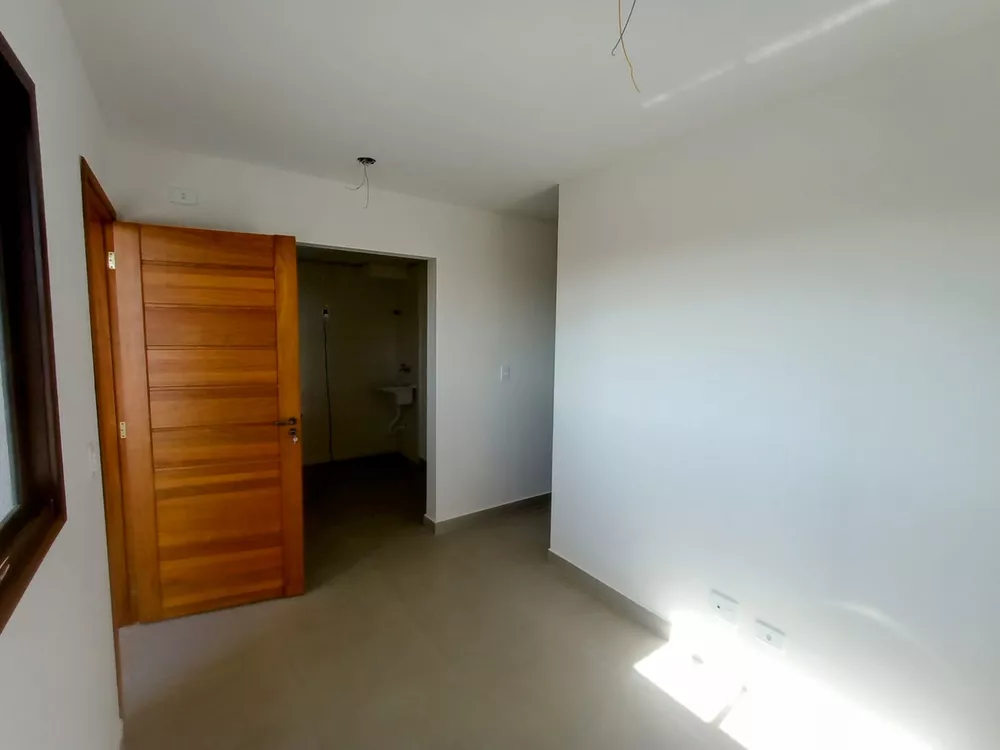 Apartamento à venda com 2 quartos, 37m² - Foto 2