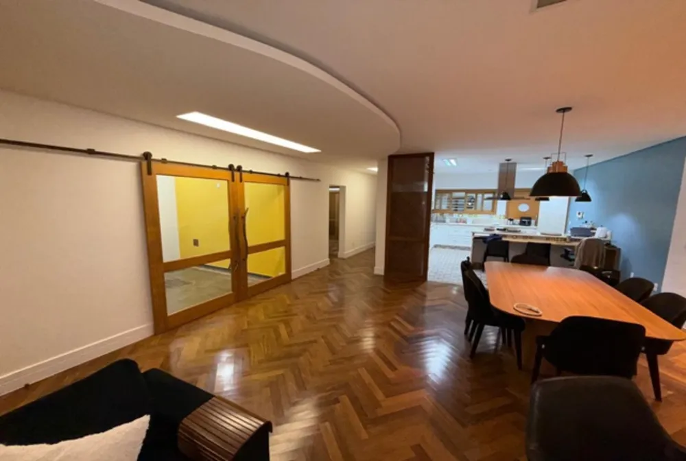 Casa, 3 quartos, 211 m² - Foto 2