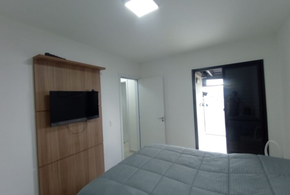 Apartamento à venda com 2 quartos, 61m² - Foto 2