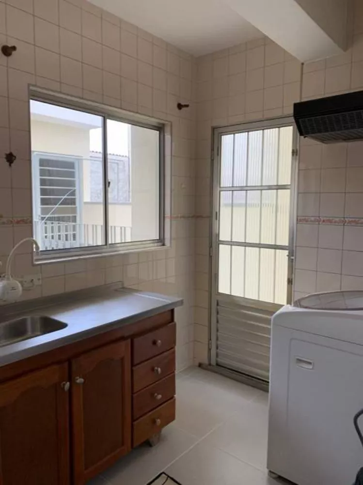 Sobrado à venda com 3 quartos, 190m² - Foto 3