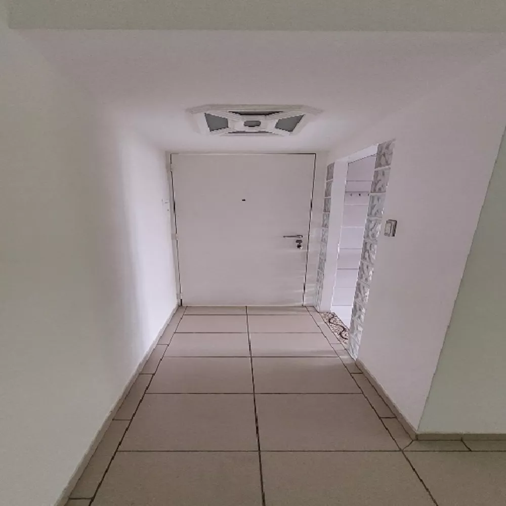 Apartamento à venda com 2 quartos, 46m² - Foto 3