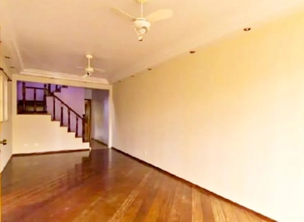 Sobrado, 4 quartos, 210 m² - Foto 1