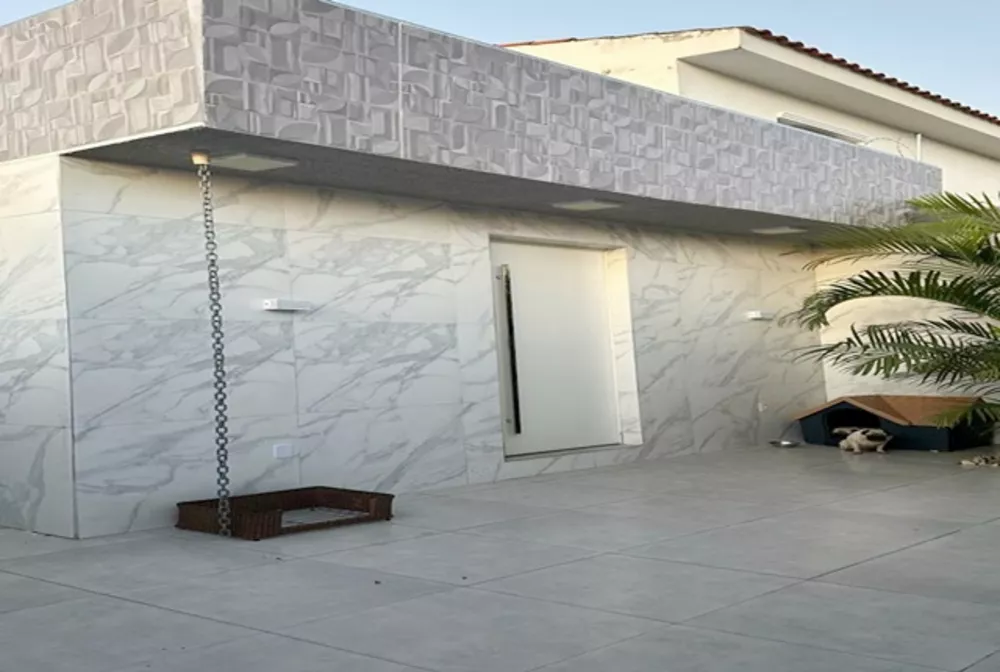 Casa à venda com 2 quartos, 110m² - Foto 2